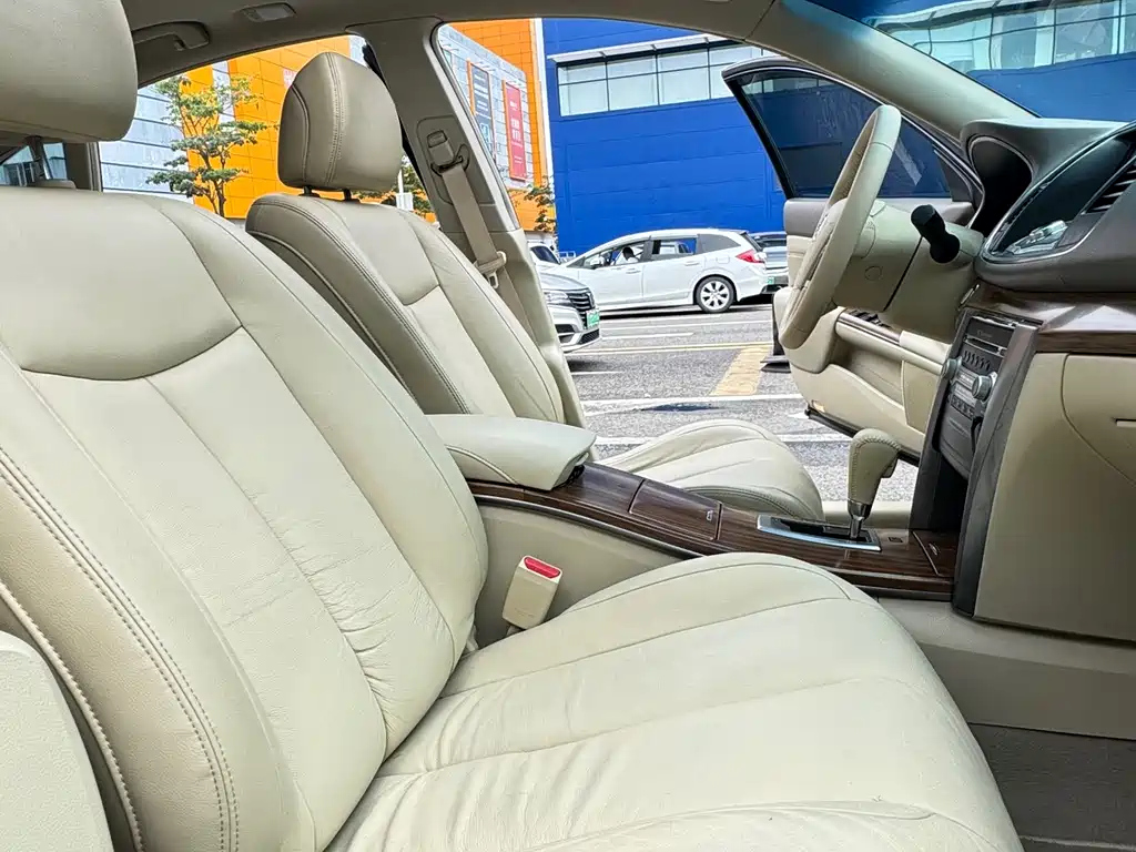 NISSAN TEANA 2013