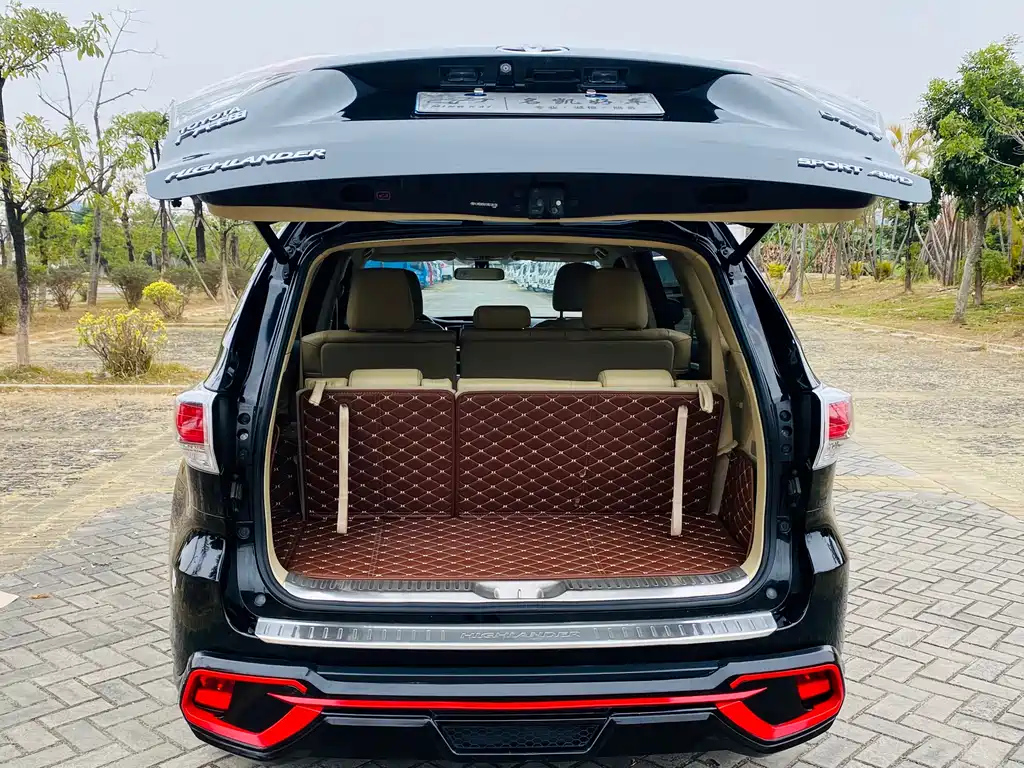 TOYOTA HIGHLANDER 2017