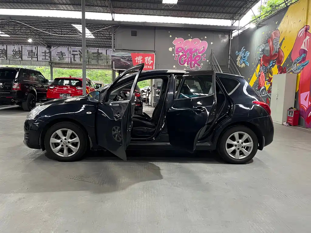 NISSAN TIIDA TIIDA 2011