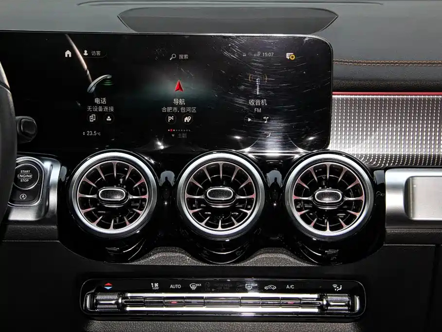 MERCEDES BENZ GLB 2023