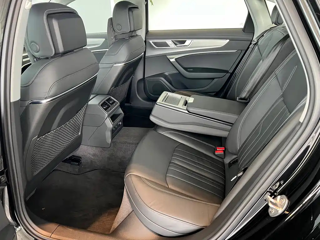 AUDI A6L 2023