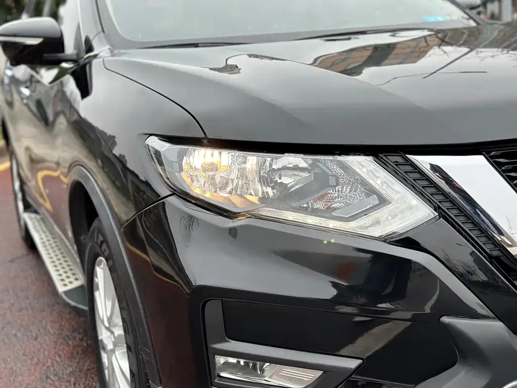 NISSAN X-TRAIL 2019