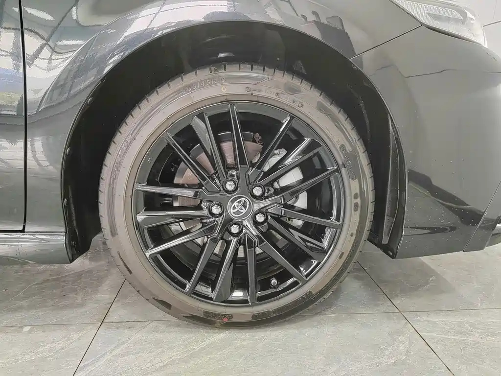 TOYOTA CAMRY 2023