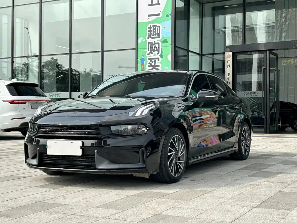 LYNK&CO 03 2022