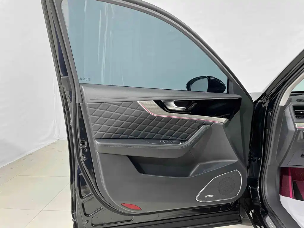 HONGQI HS5 2021