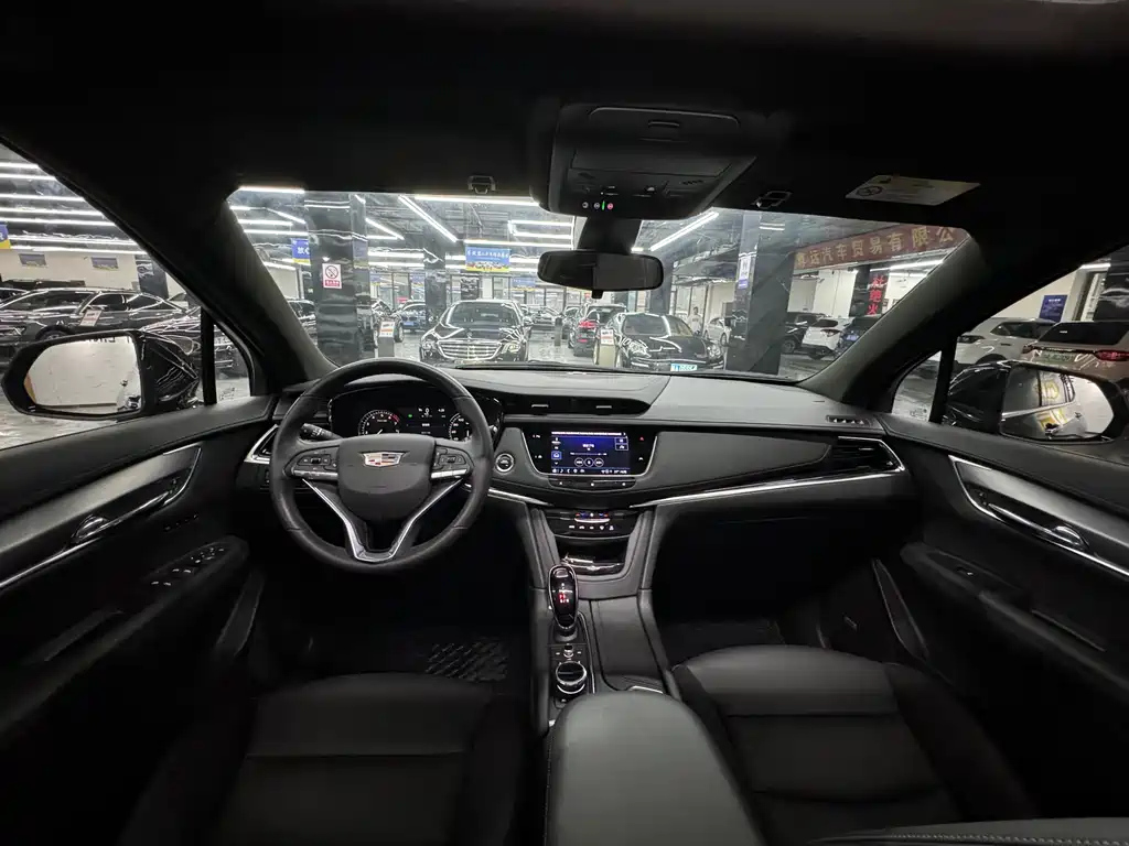 CADILLAC XT6 2021