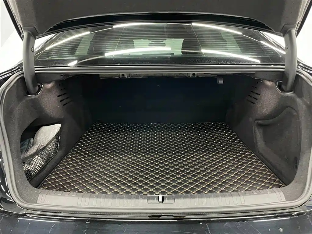 AUDI A6L 2022
