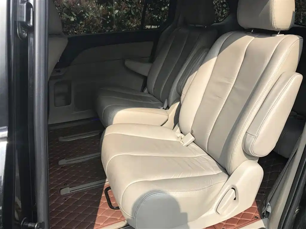 MAZDA 8 2014