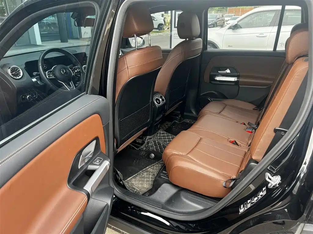 MERCEDES BENZ GLB 2021