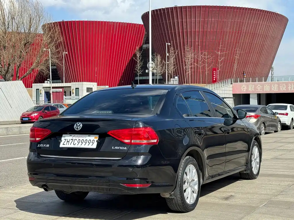 VOLKSWAGEN LAVIDA 2017