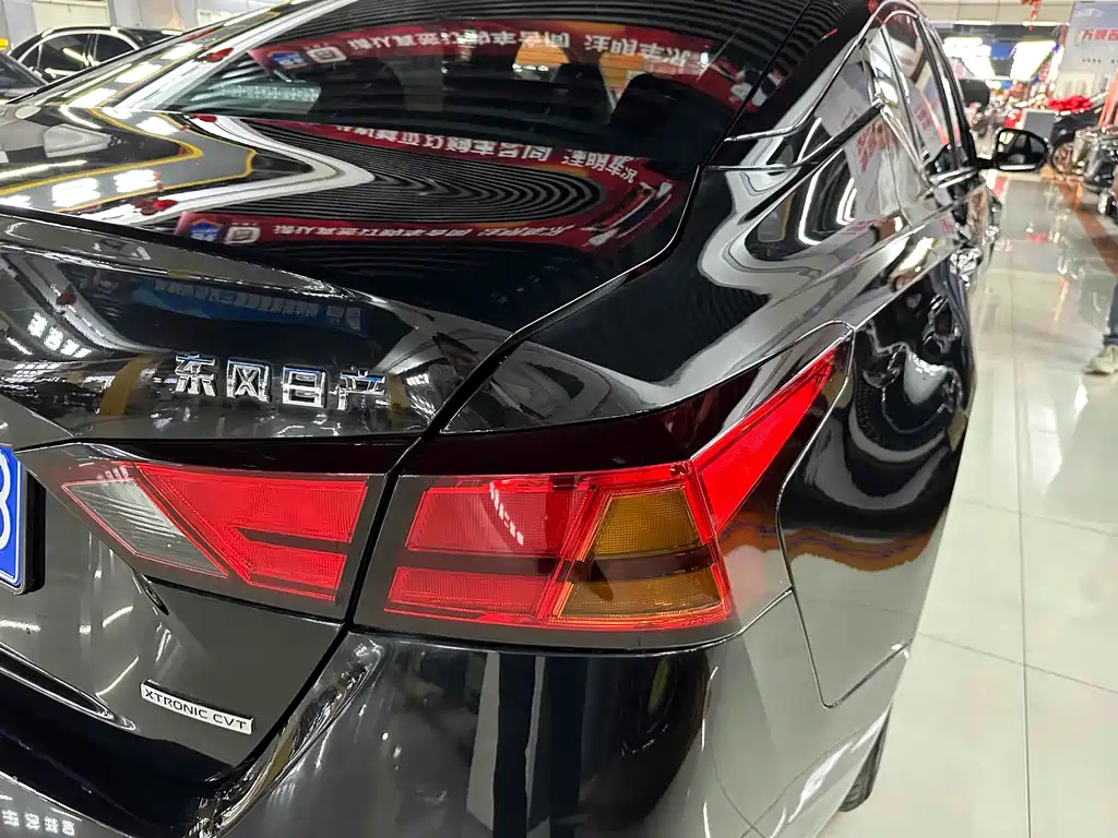 NISSAN TEANA 2021