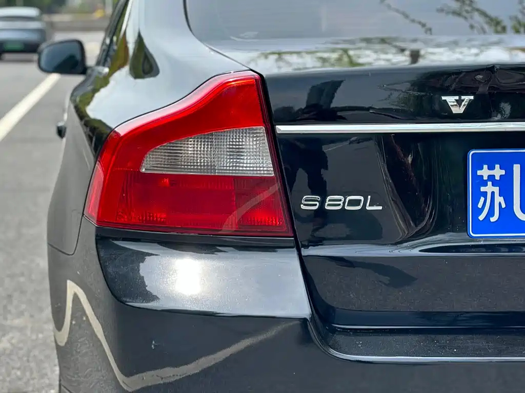 VOLVO S80L 2012