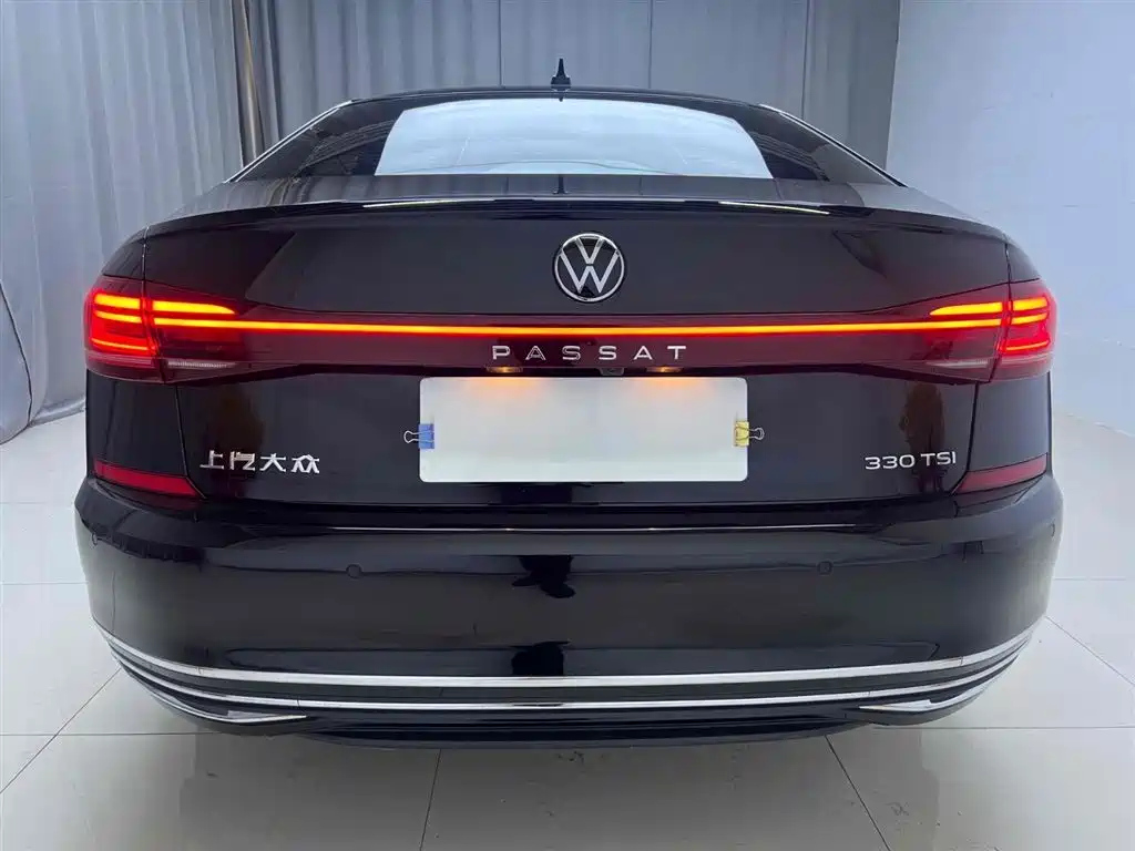 VOLKSWAGEN PASSAT 2021