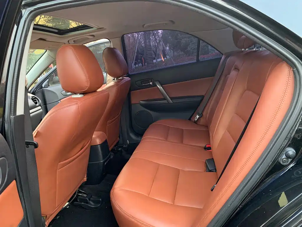 MAZDA 6 2010