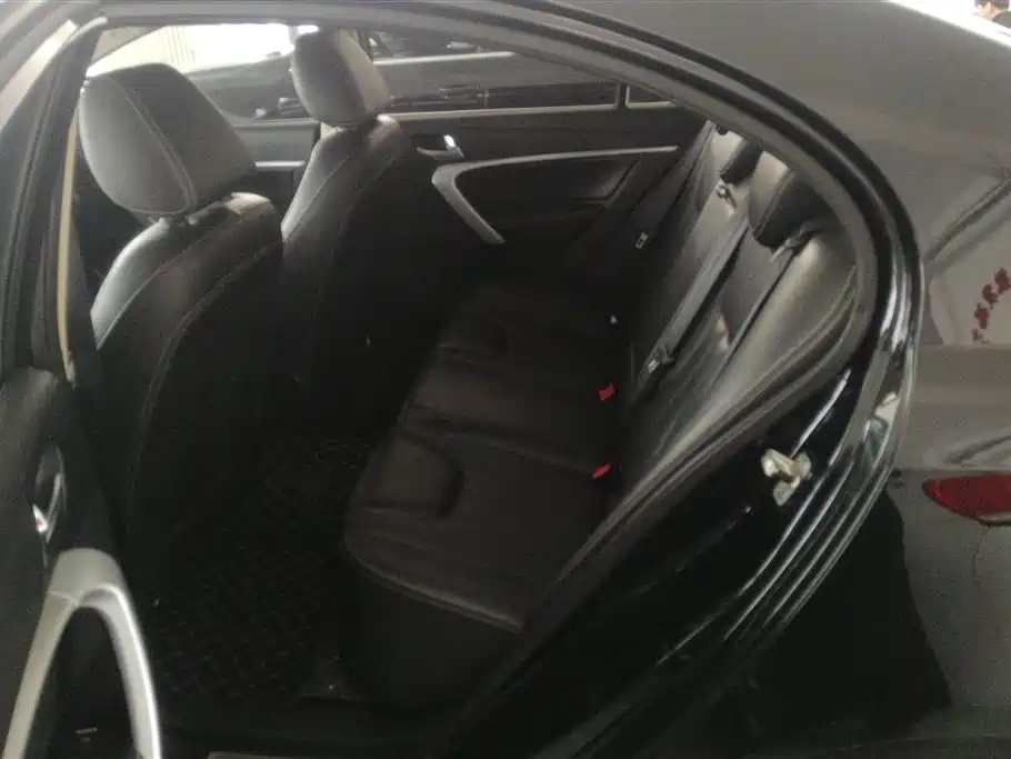 GEELY AUTO EMGRAND 2017