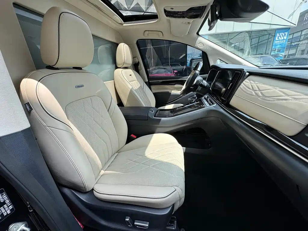 TRUMPCHI M8 2023