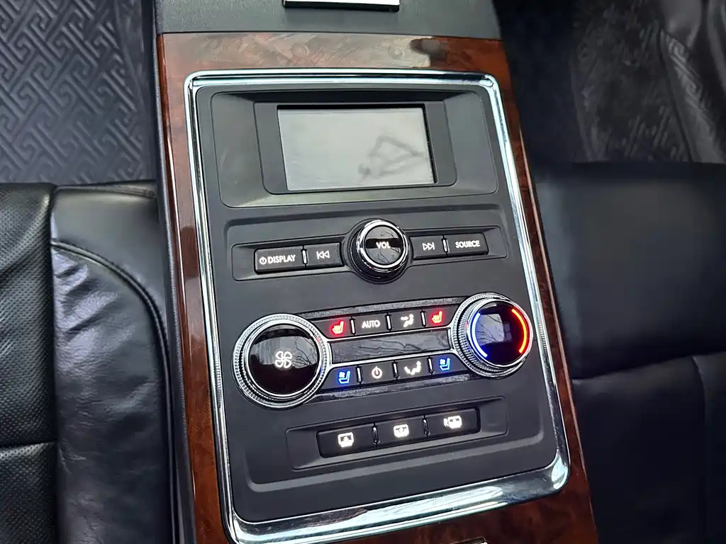 LINCOLN CONTINENTAL 2020