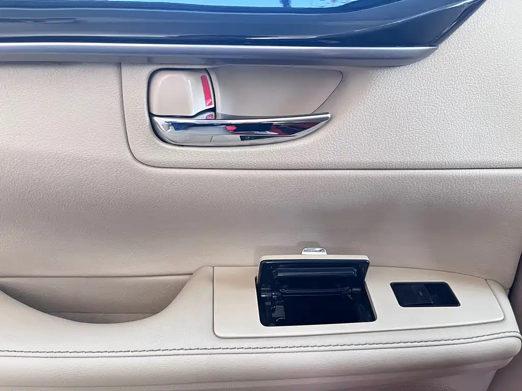 LEXUS ES 2014