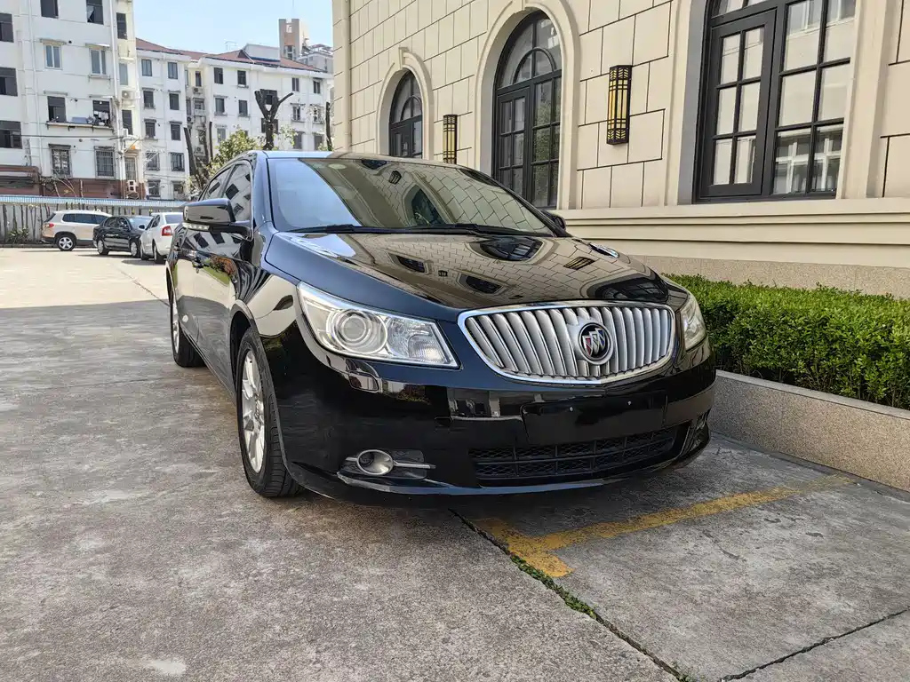 BUICK LACROSSE 2012