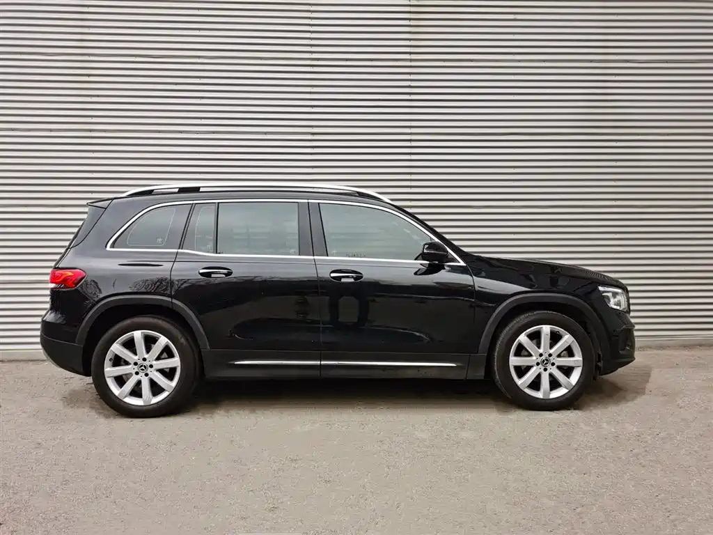 MERCEDES BENZ GLB 2020