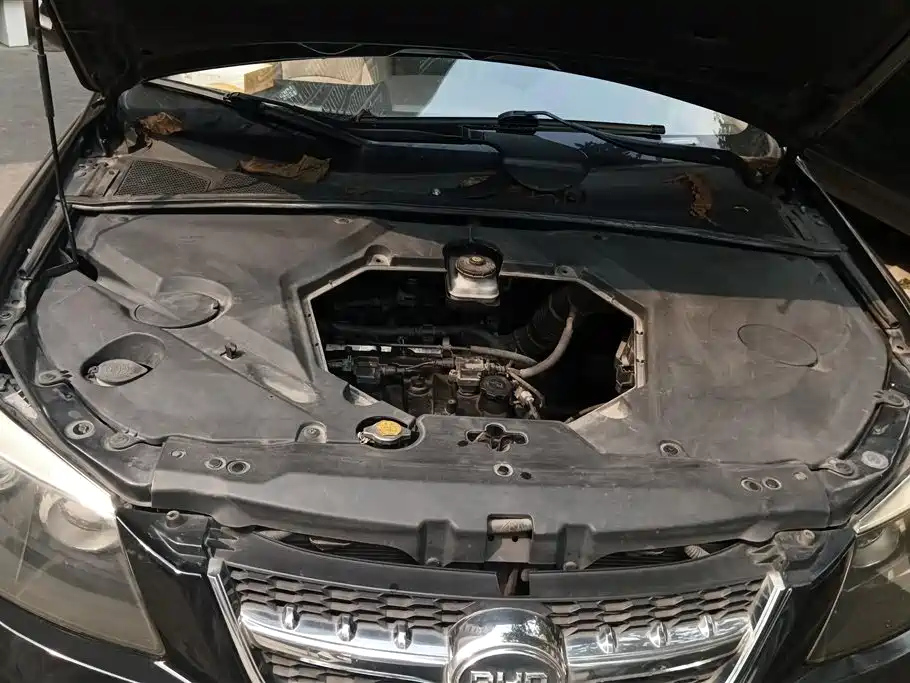 BYD S6 2013