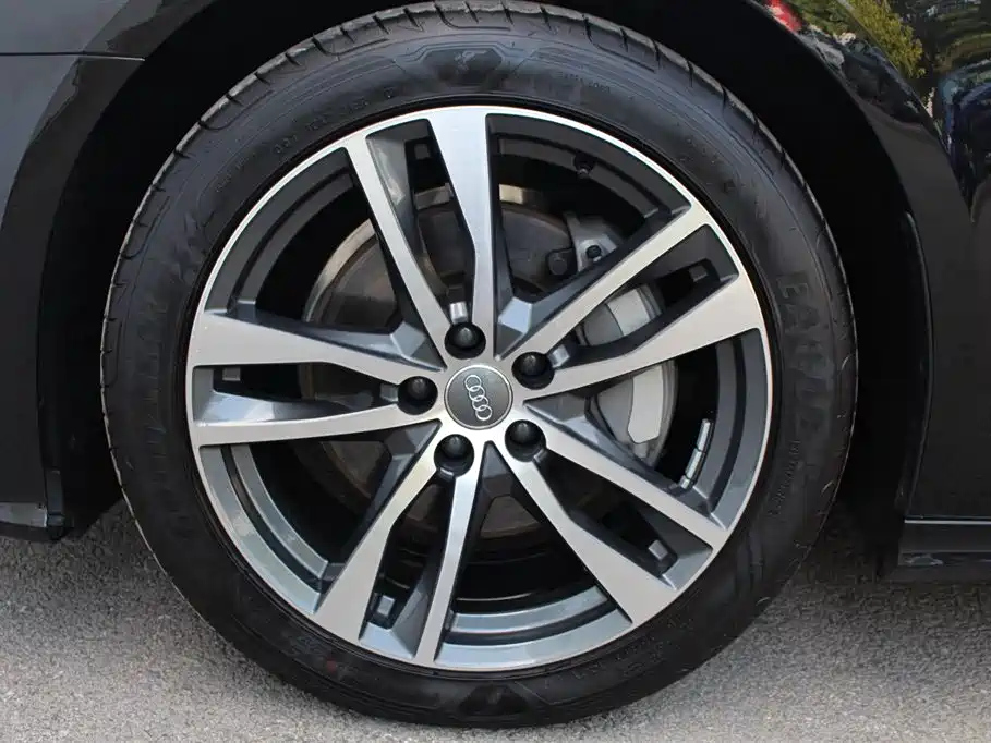 AUDI A6L 2021