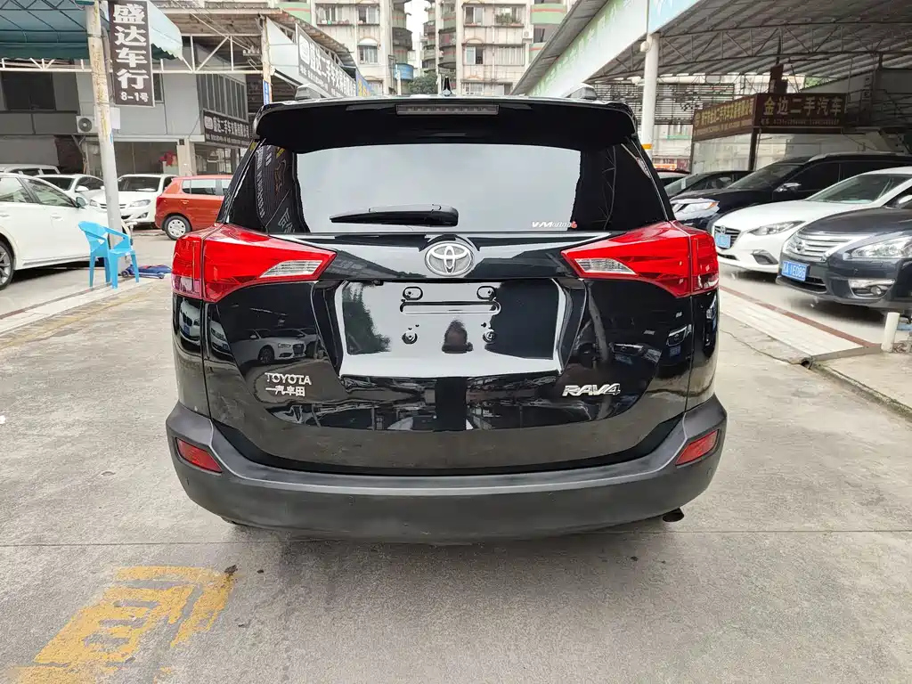 TOYOTA RAV4 RONGFANG 2015
