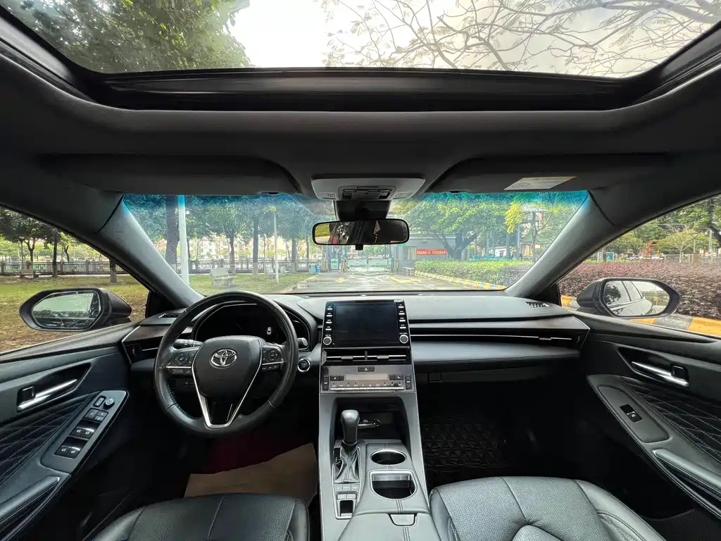 TOYOTA AVALON 2020