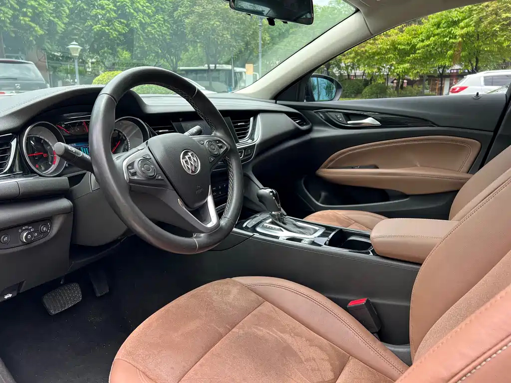 BUICK REGAL 2020