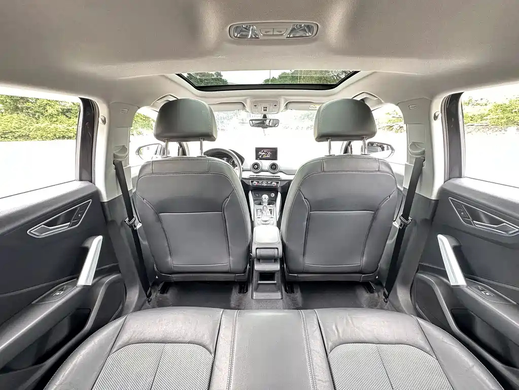 AUDI Q2L 2018