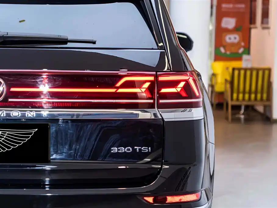VOLKSWAGEN TOURAN 2021