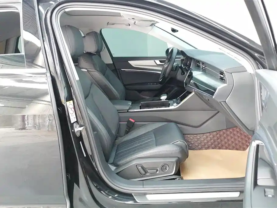 AUDI A6L 2022