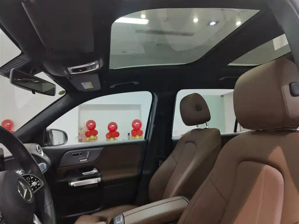 MERCEDES BENZ GLB 2021