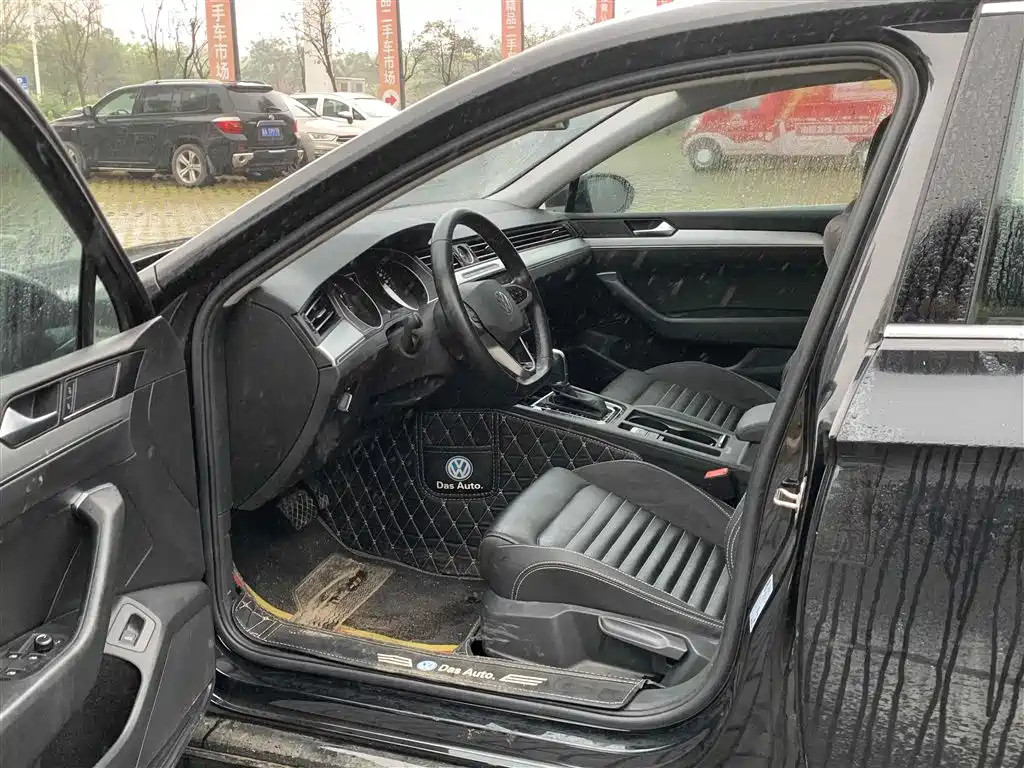 VOLKSWAGEN MAGOTAN 2021