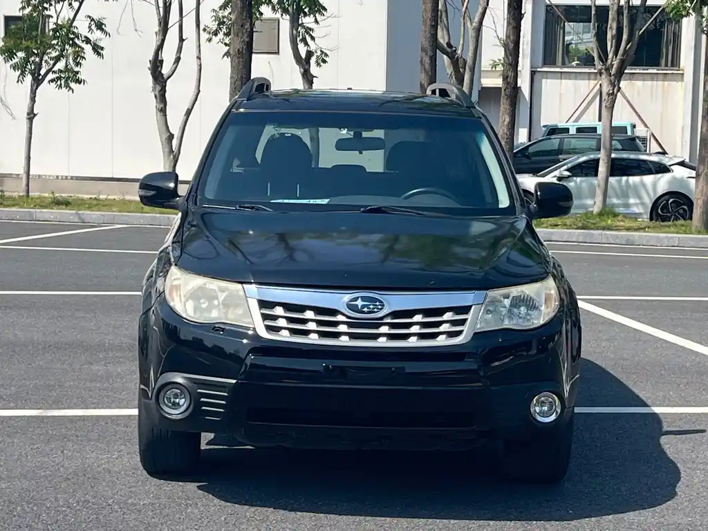 SUBARU FORESTER 2012
