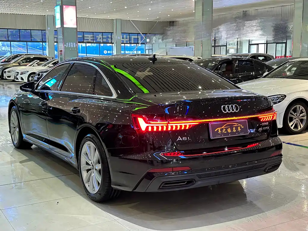 AUDI A6L 2023