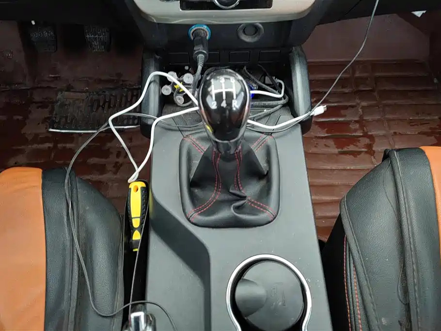 GEELY AUTO GEELY GX7 2015