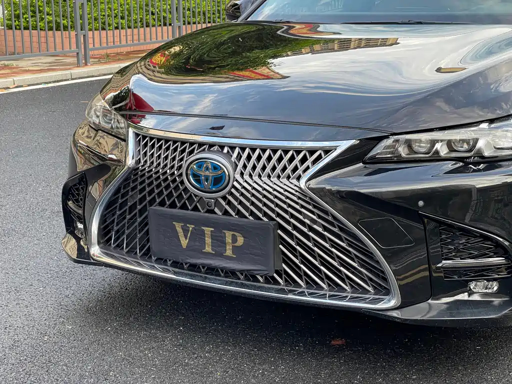 TOYOTA AVALON 2019