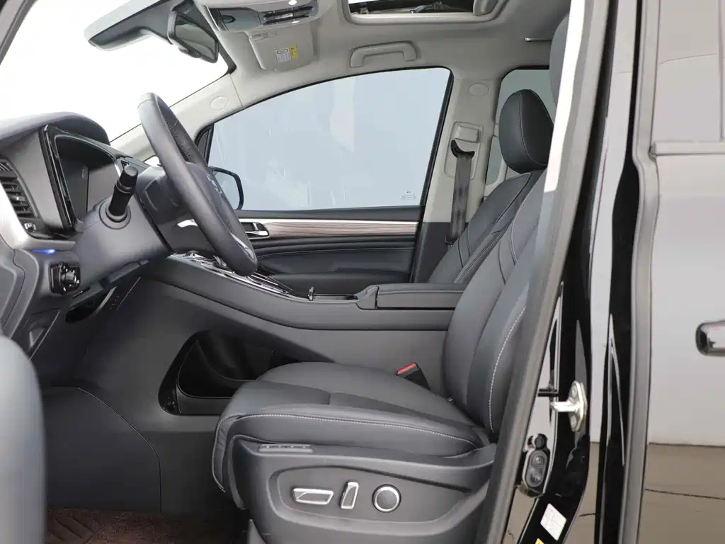TRUMPCHI M8 2023