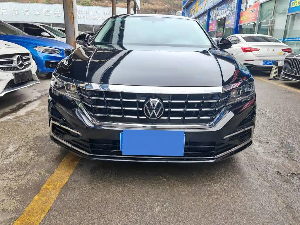 VOLKSWAGEN PASSAT 2021