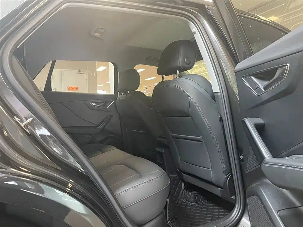 AUDI Q2L 2023