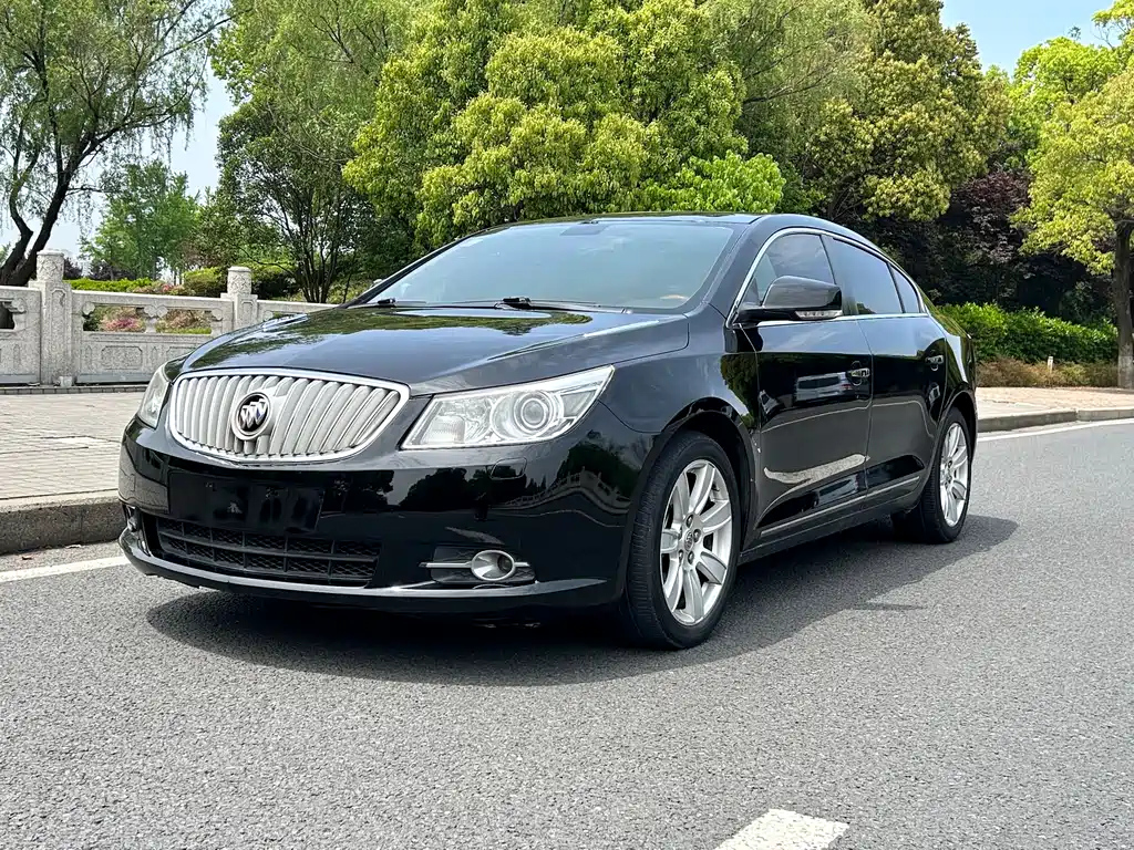 BUICK LACROSSE 2012