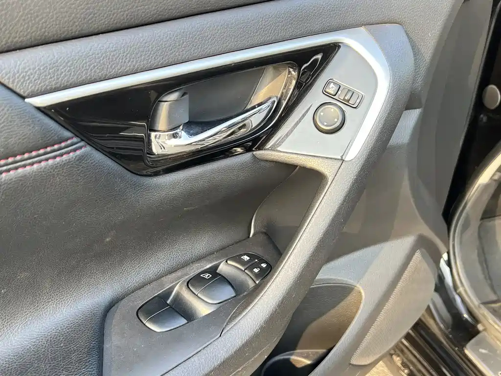 NISSAN TEANA 2018