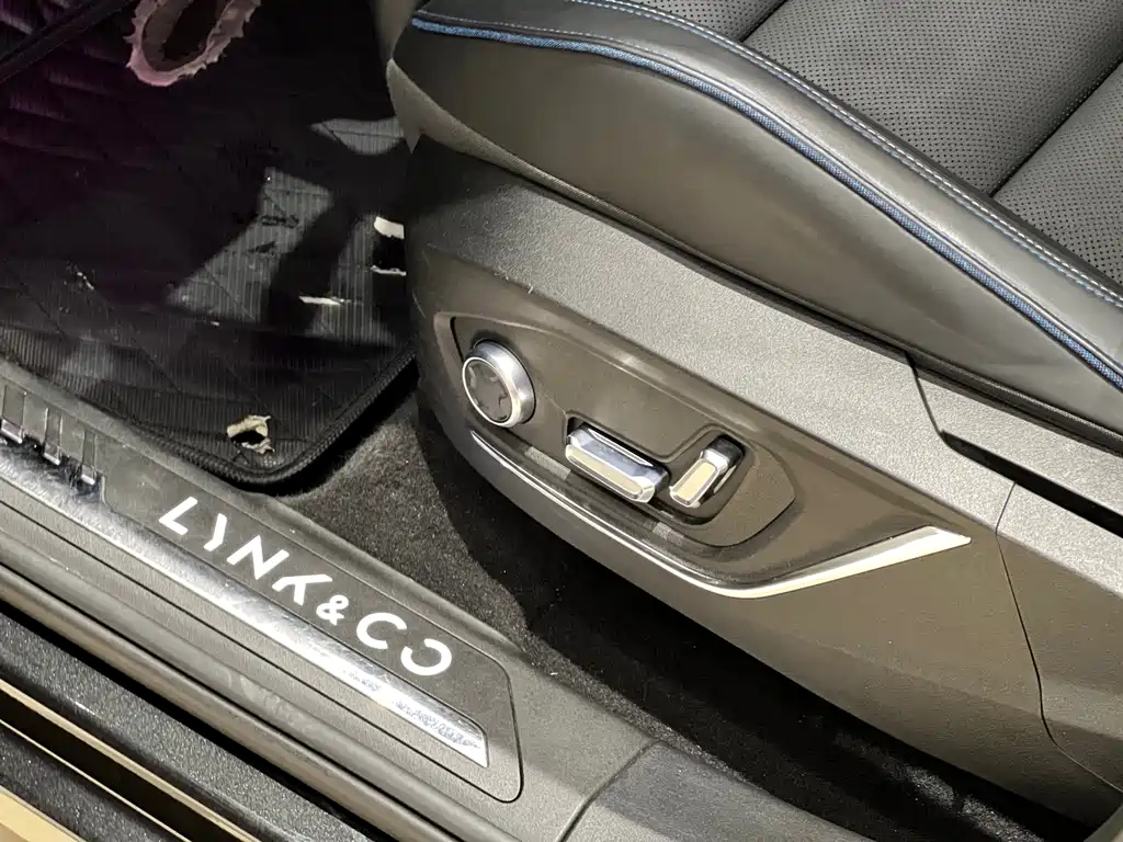LYNK&CO 01 2021