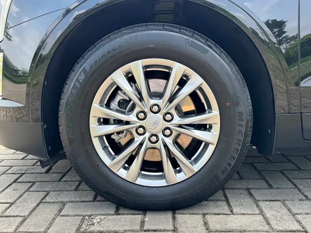 CADILLAC XT5 2021