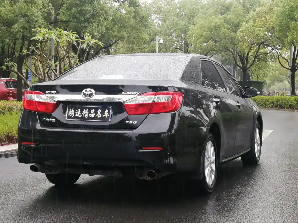 TOYOTA CAMRY 2012