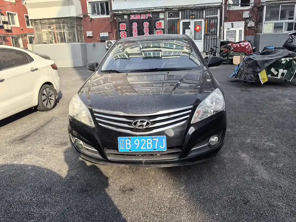HYUNDAI CELESTA 2014