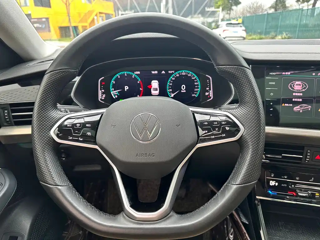 VOLKSWAGEN PASSAT 2022