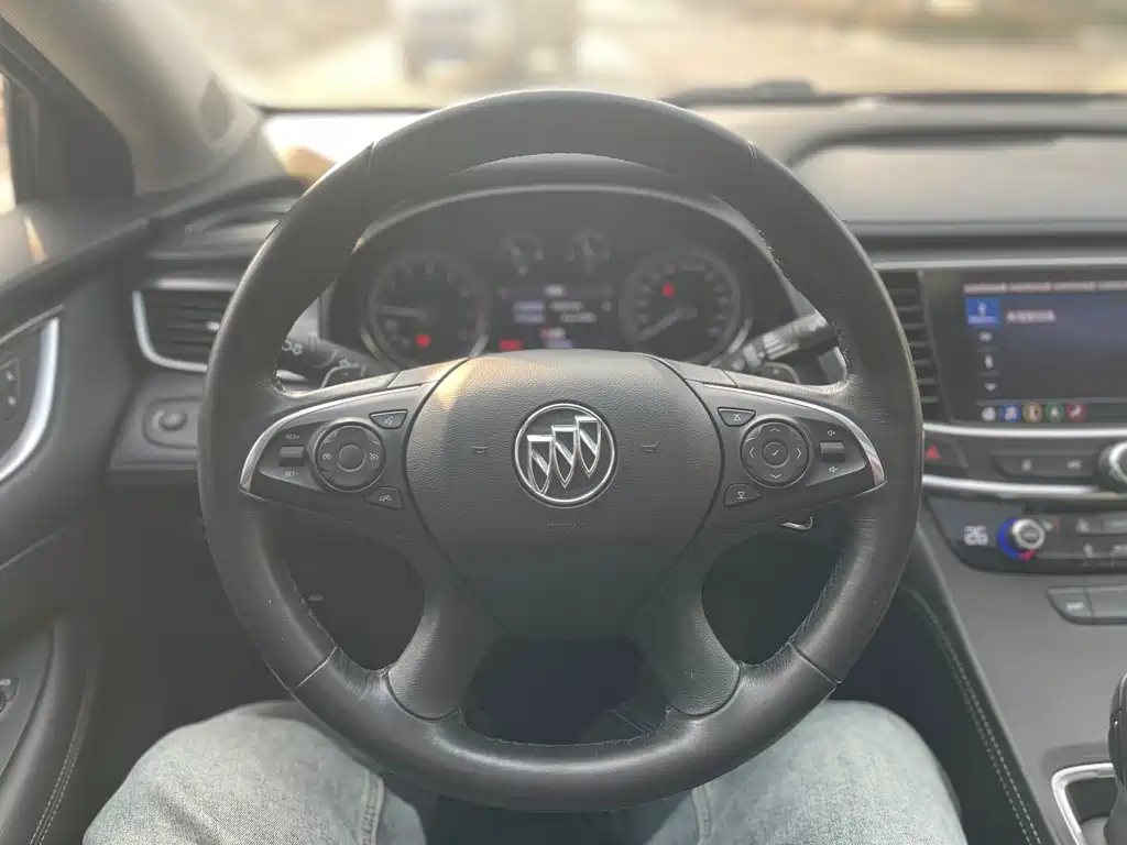 BUICK LACROSSE 2020