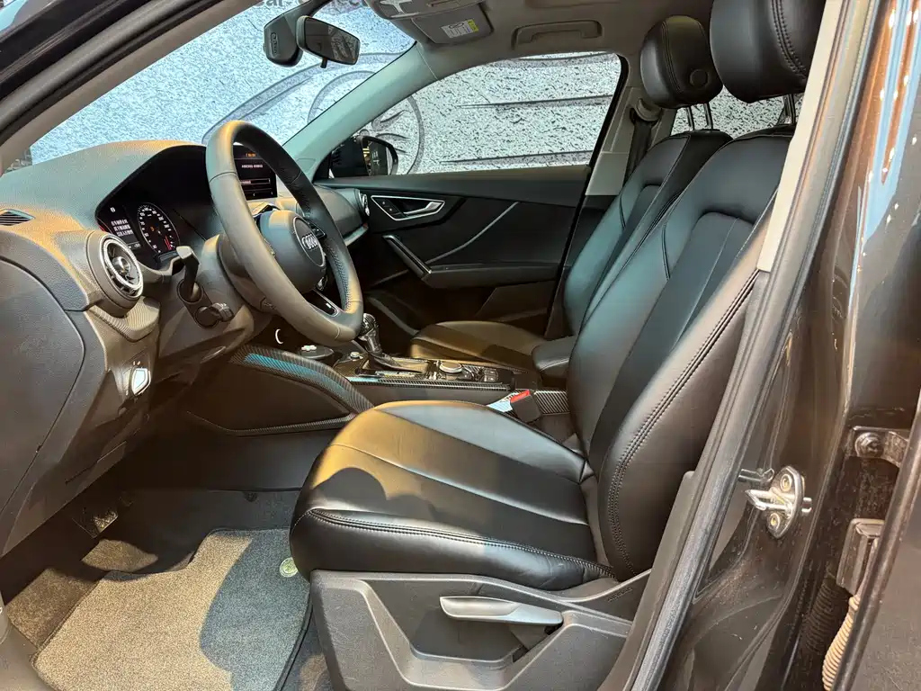 AUDI Q2L 2020